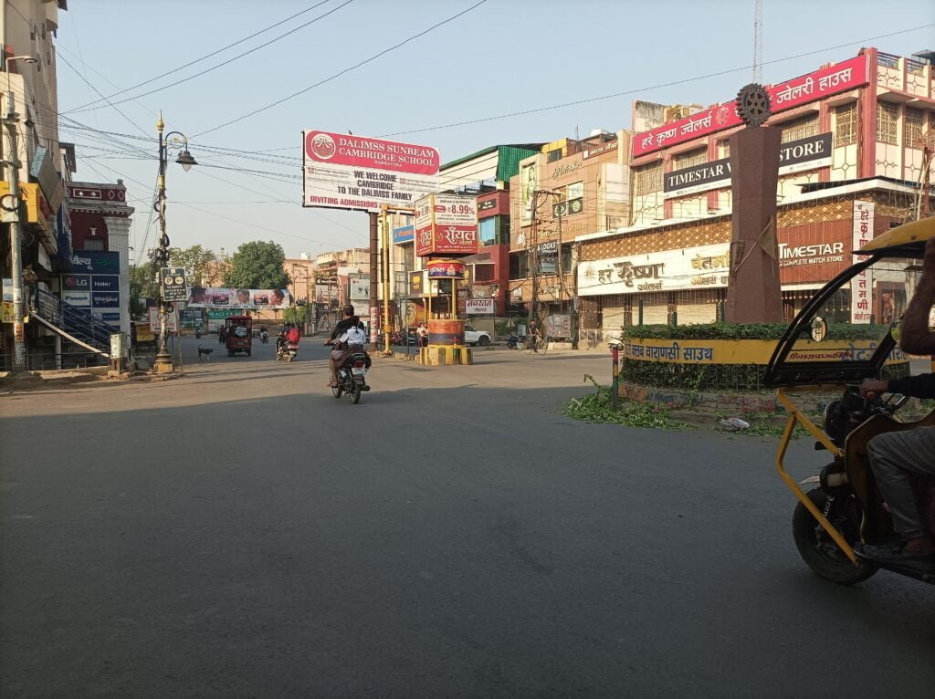 Chetmani Chauraha Road Varanasi best scaled